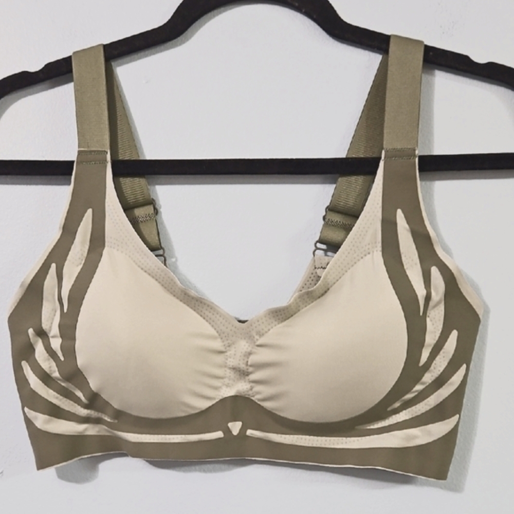 Green and Light Green Geometric Pattern Bra with Wide Straps Size L